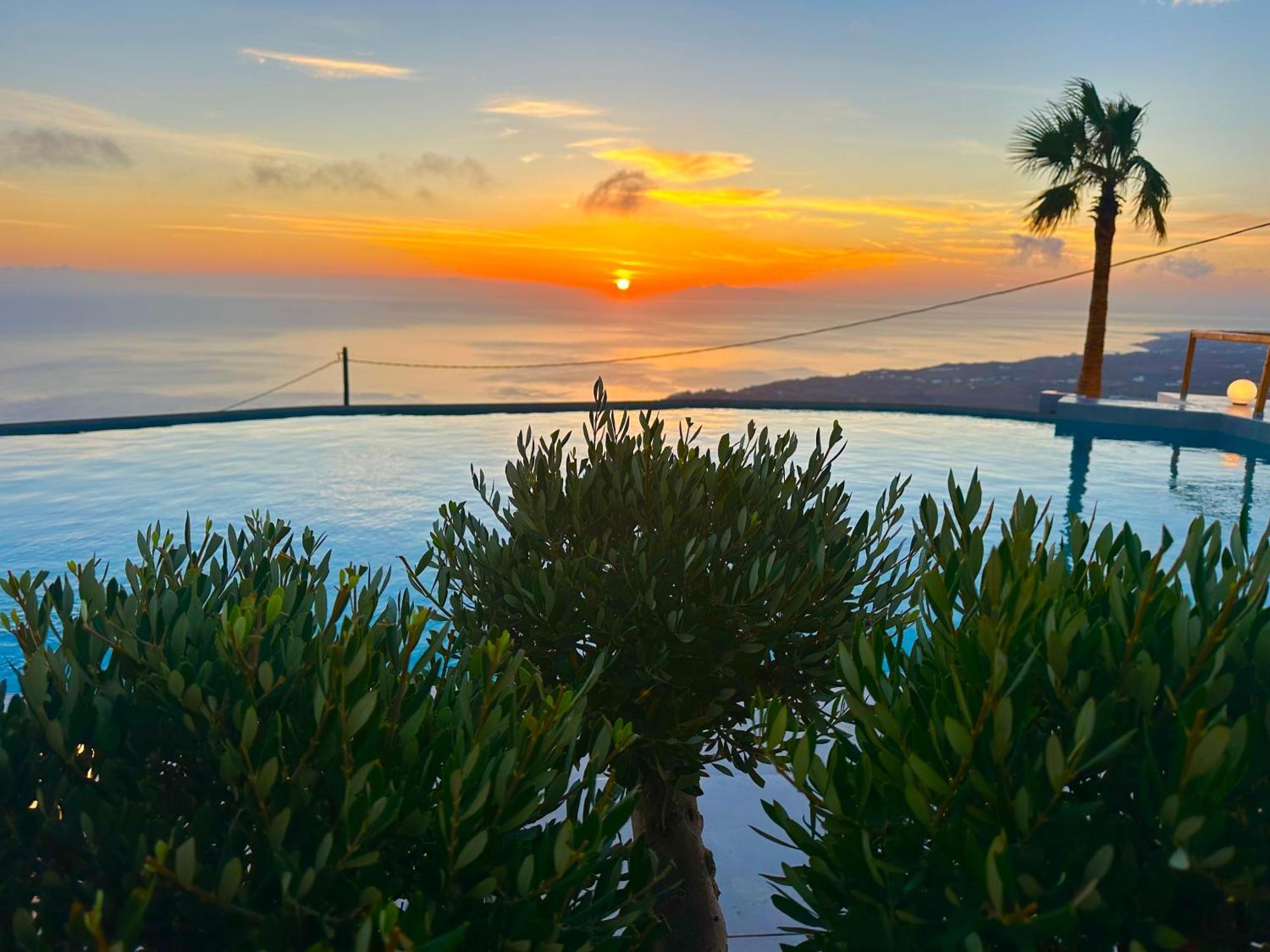 إيميروفيغلي Leon Luxury Suites المظهر الخارجي الصورة